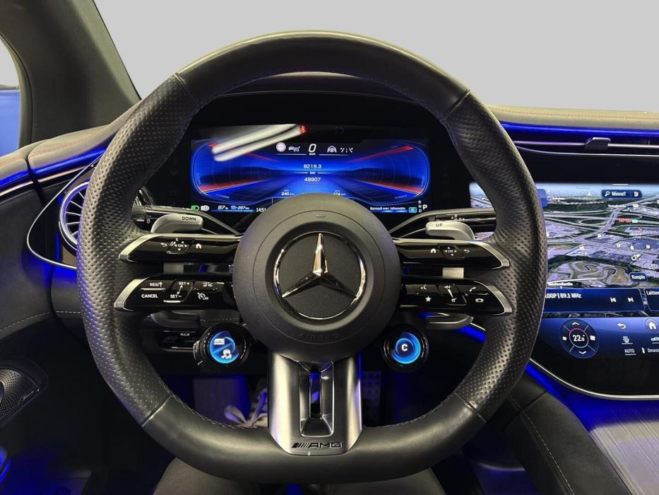 MERCEDES-BENZ EQE 2024