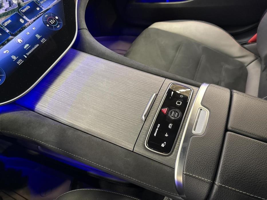 MERCEDES-BENZ EQE 2024