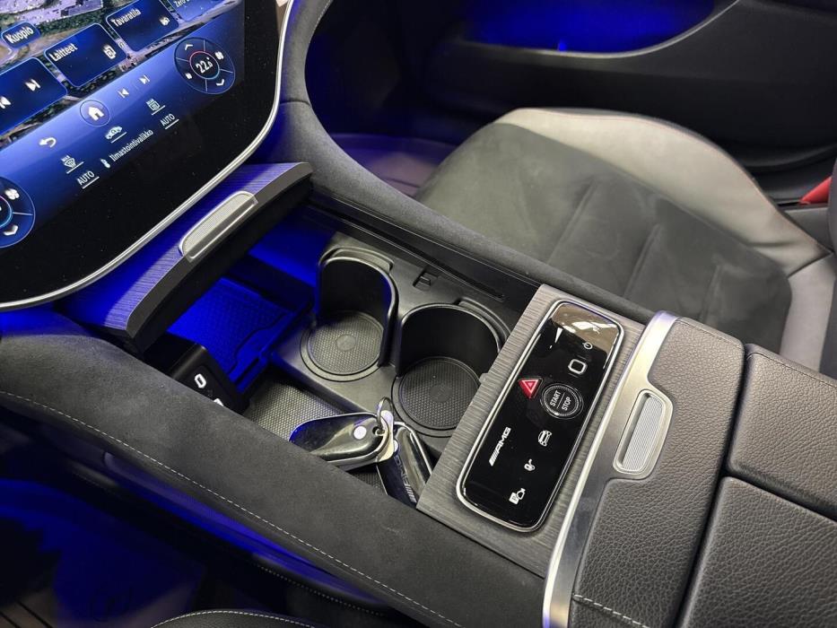 MERCEDES-BENZ EQE 2024