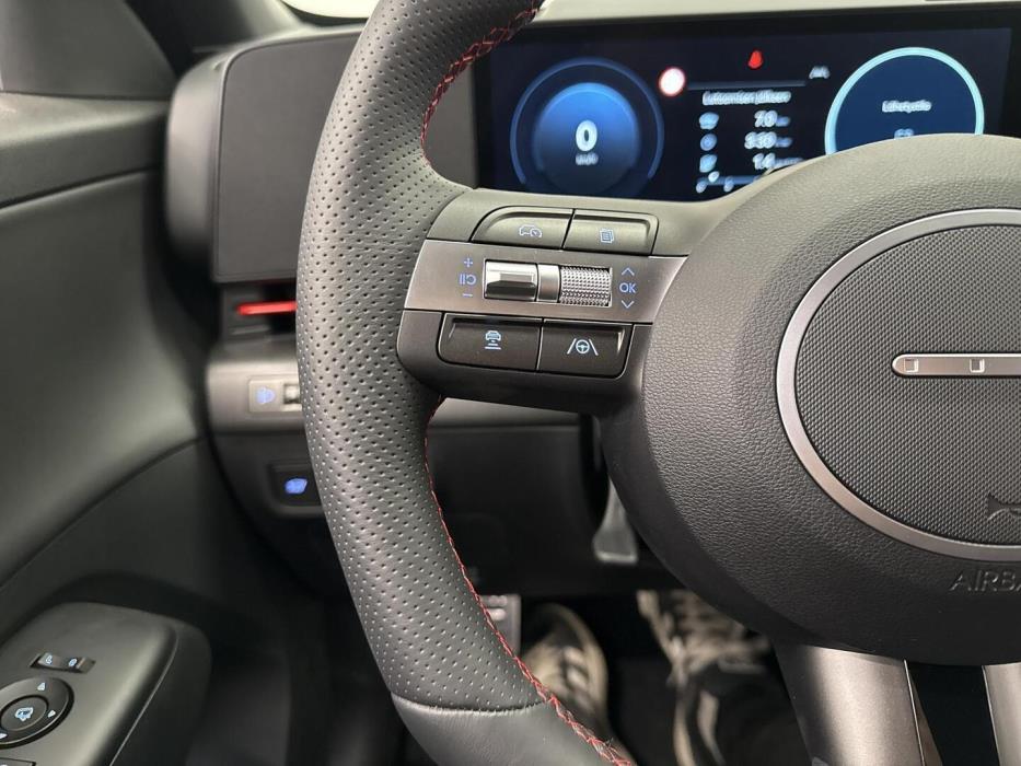 HYUNDAI KONA ELECTRIC 2025