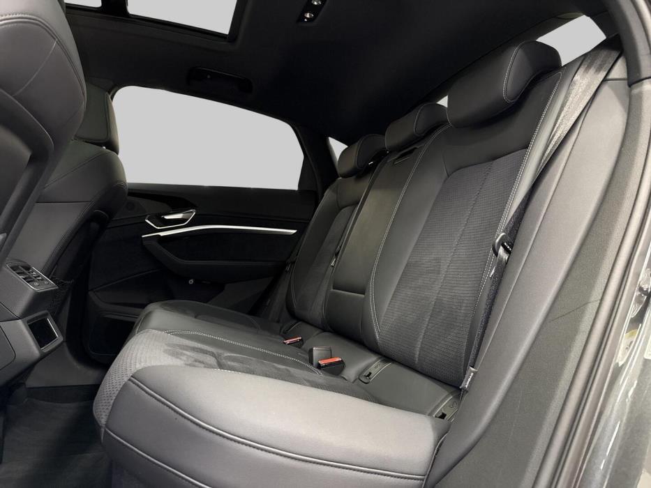 AUDI Q8 E-TRON 2023