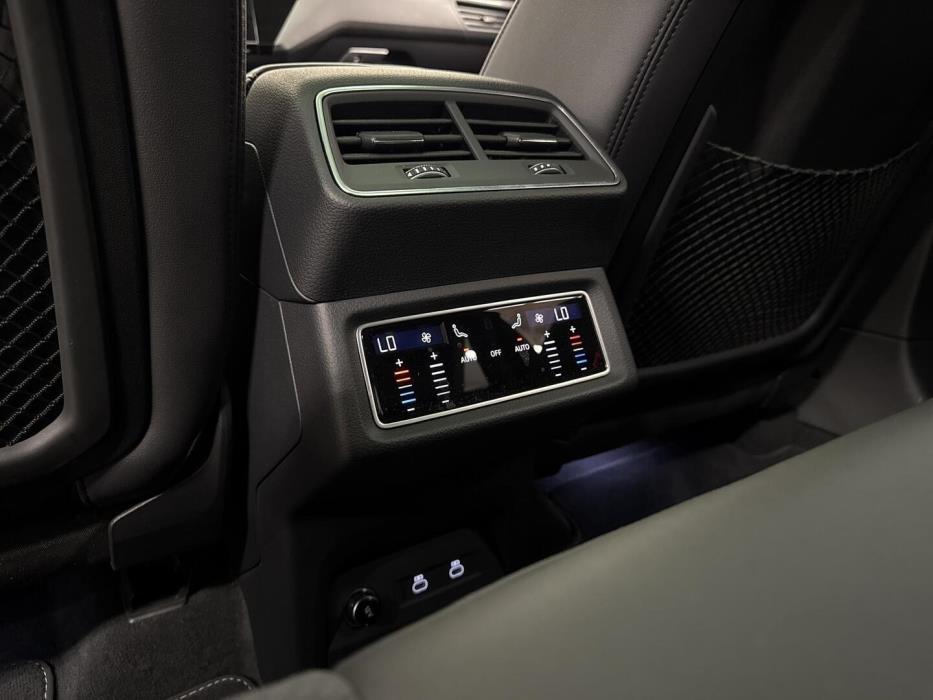 AUDI Q8 E-TRON 2023