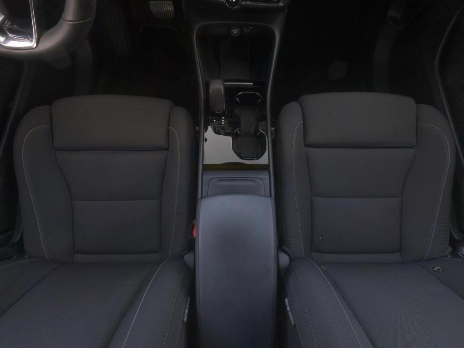 VOLVO C40 2022