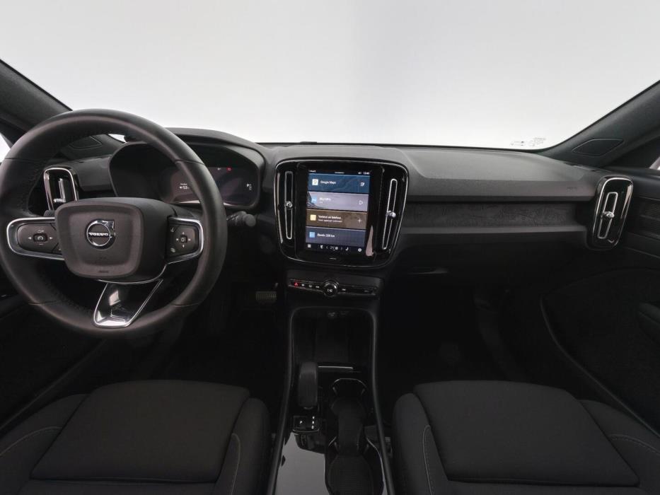 VOLVO C40 2022
