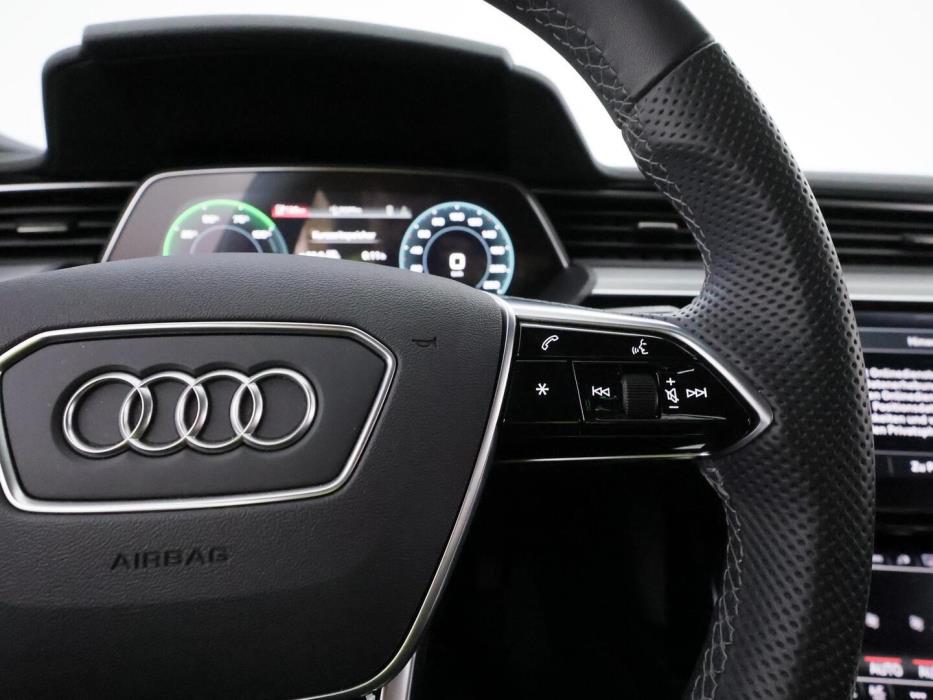 AUDI E-TRON 2023