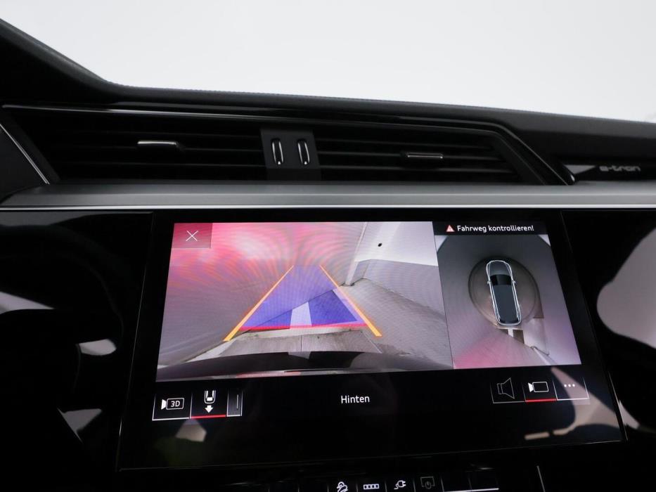 AUDI E-TRON 2023