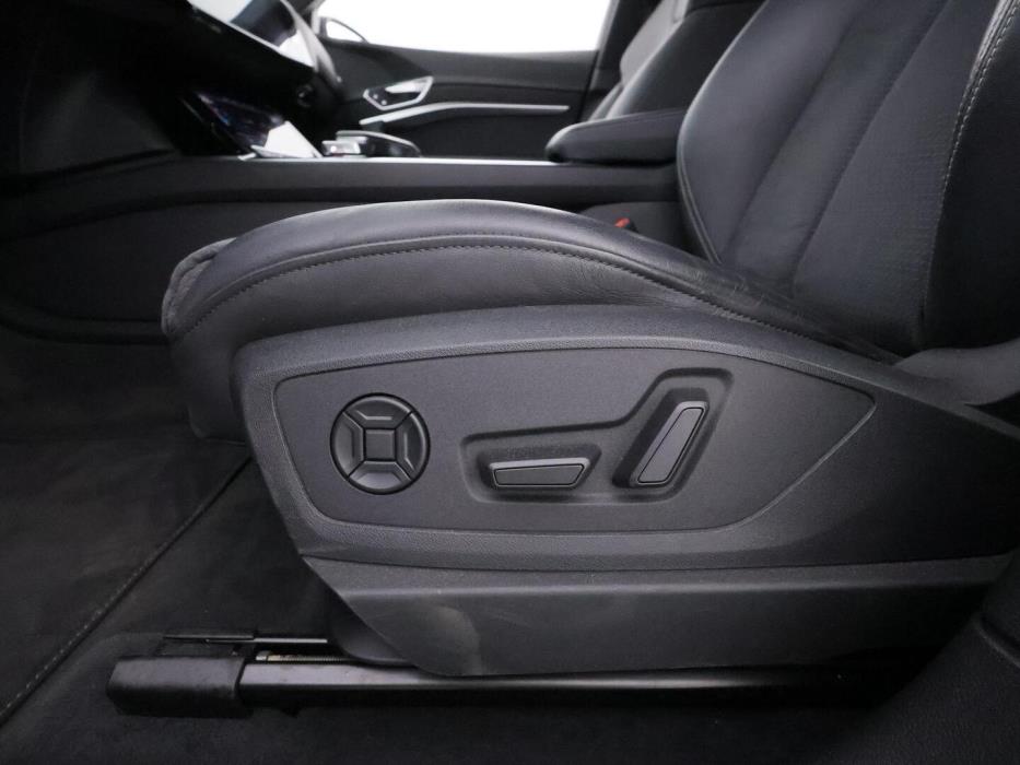 AUDI E-TRON 2023