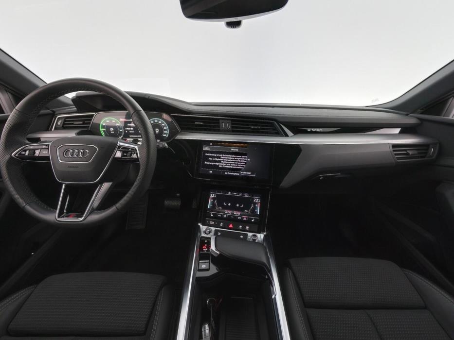 AUDI E-TRON 2023