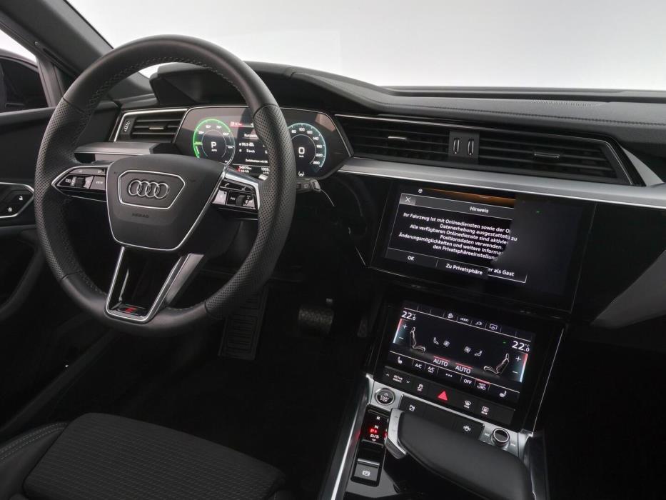 AUDI E-TRON 2023