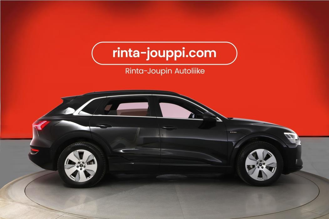 AUDI E-TRON 2023