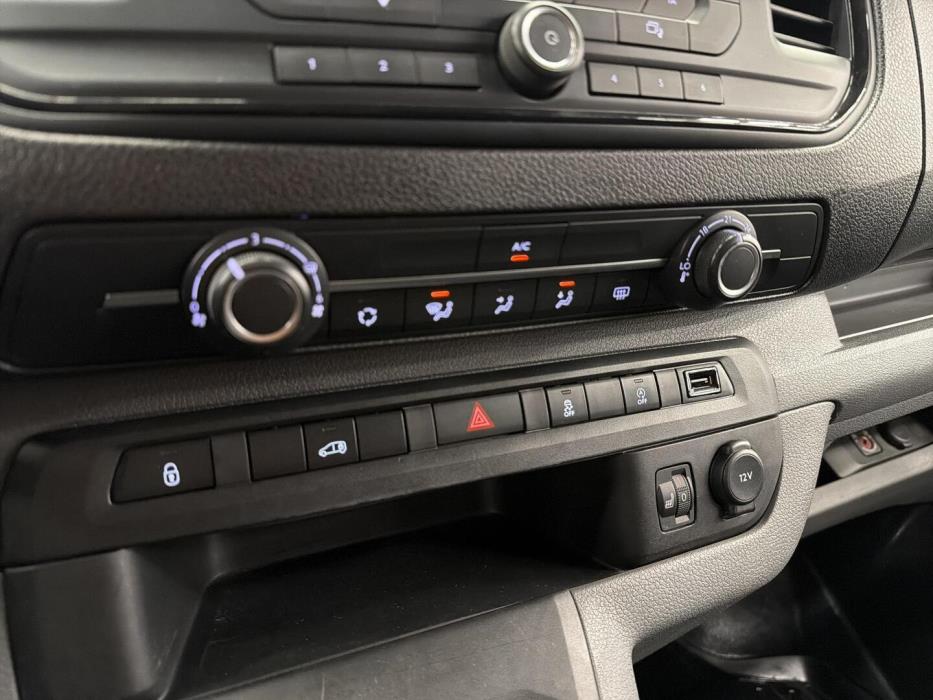 TOYOTA Proace 2021