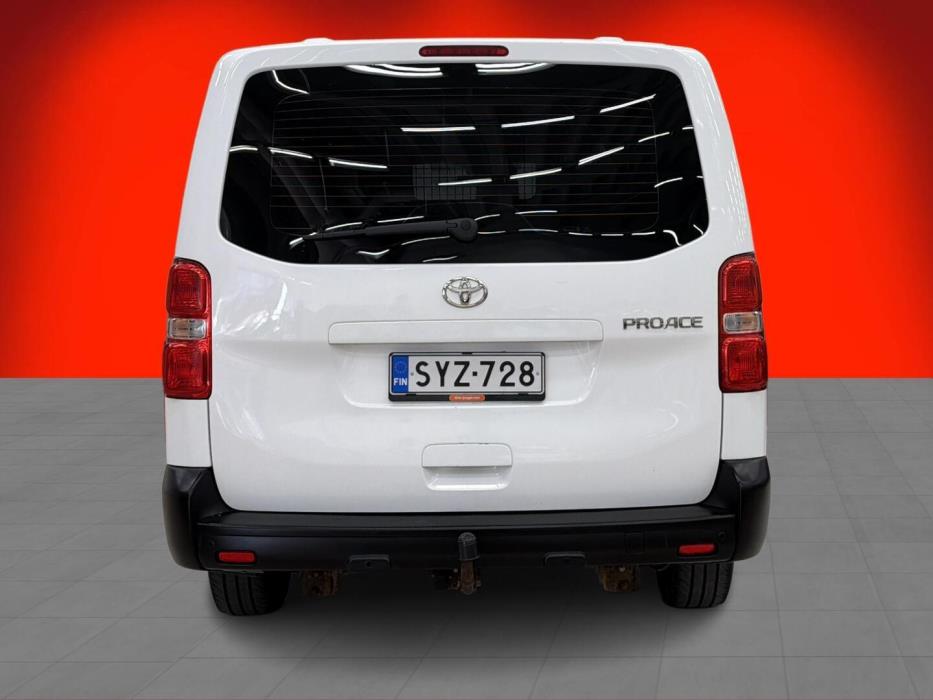 TOYOTA Proace 2021