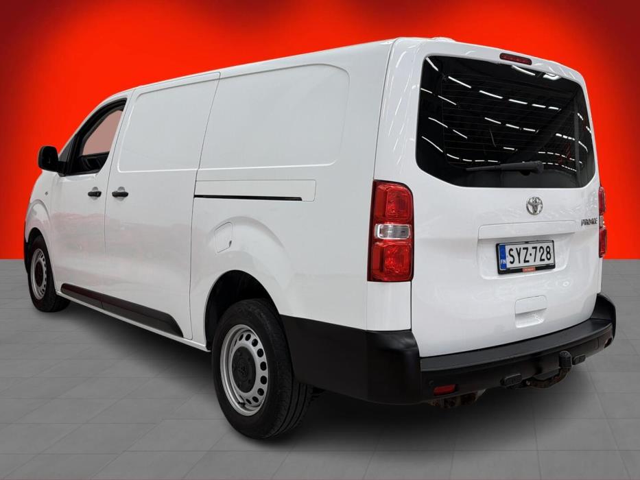 TOYOTA Proace 2021
