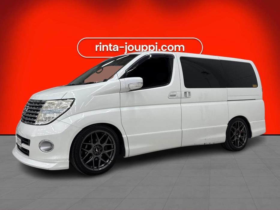 NISSAN ELGRAND 2004