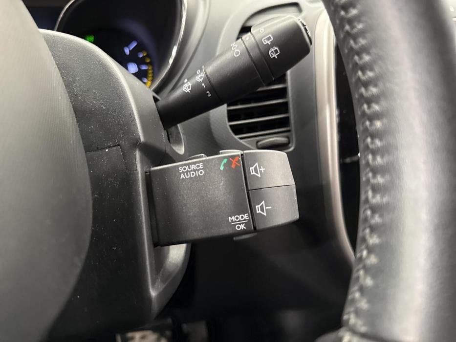 RENAULT Captur 2013
