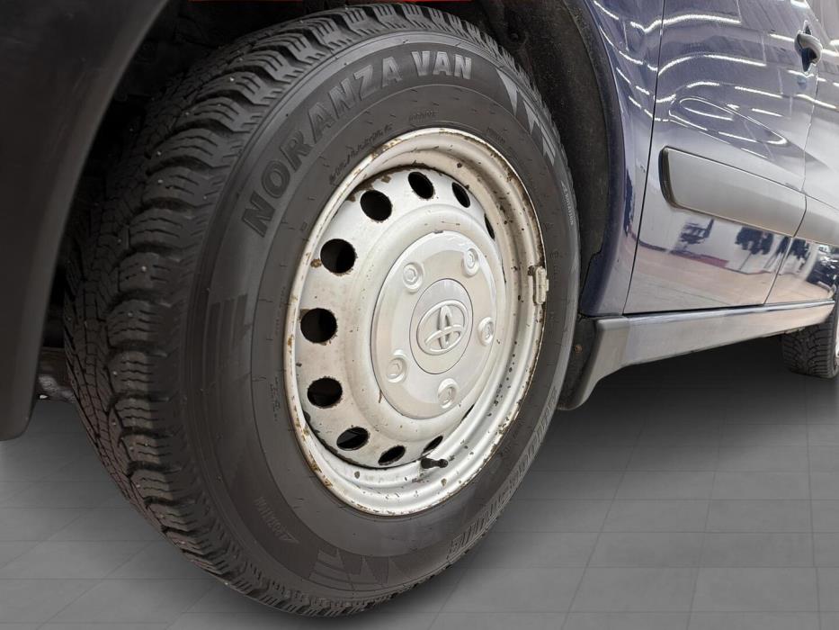 TOYOTA Proace 2013