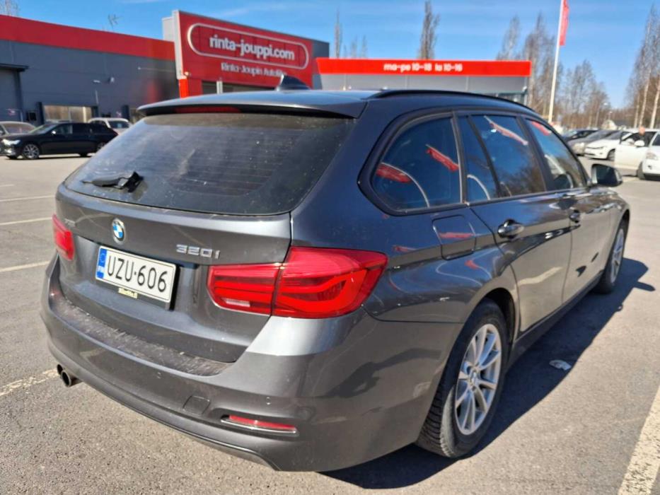 BMW 320 2017
