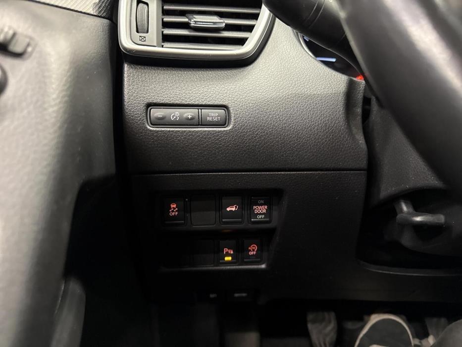 NISSAN X-Trail 2015
