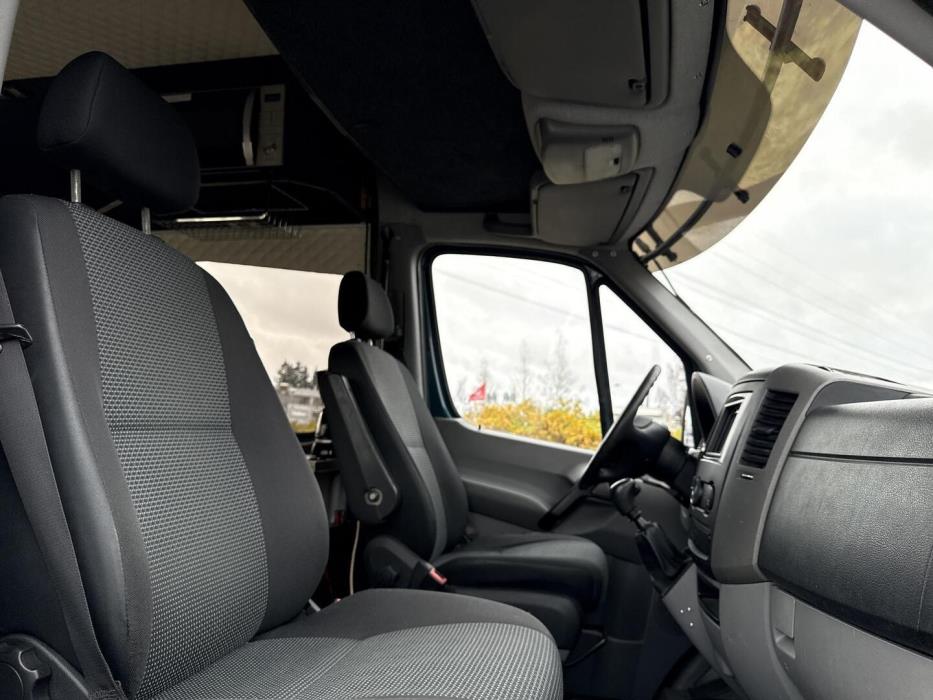 MERCEDES-BENZ Sprinter 2011
