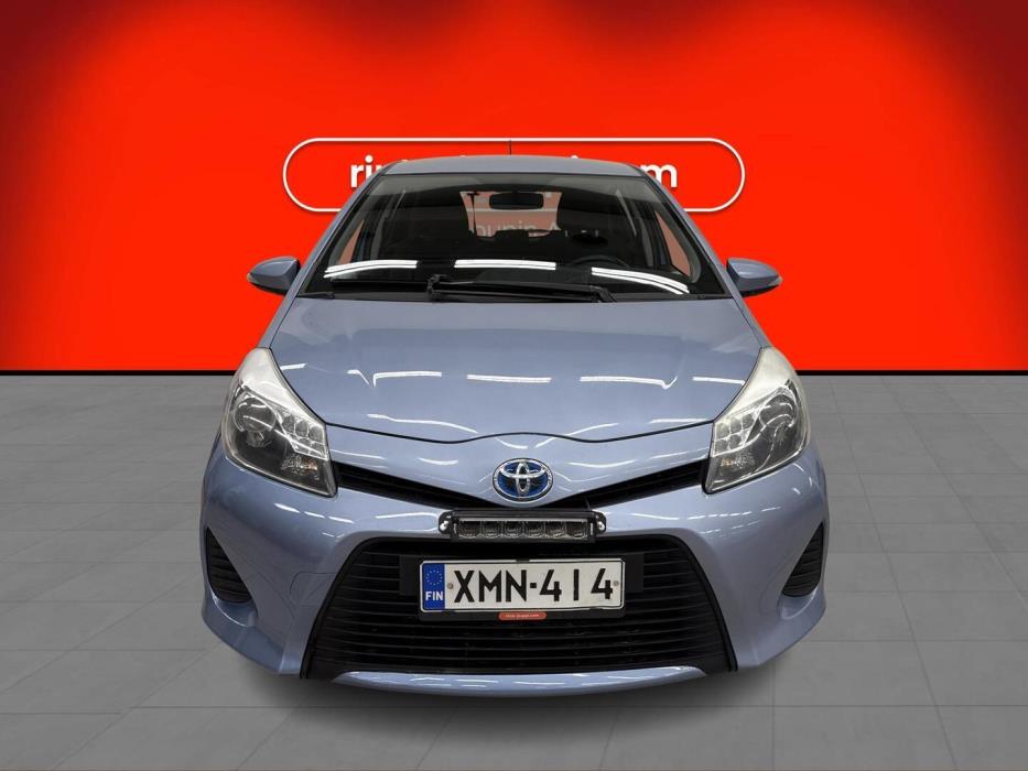 TOYOTA Yaris 2012