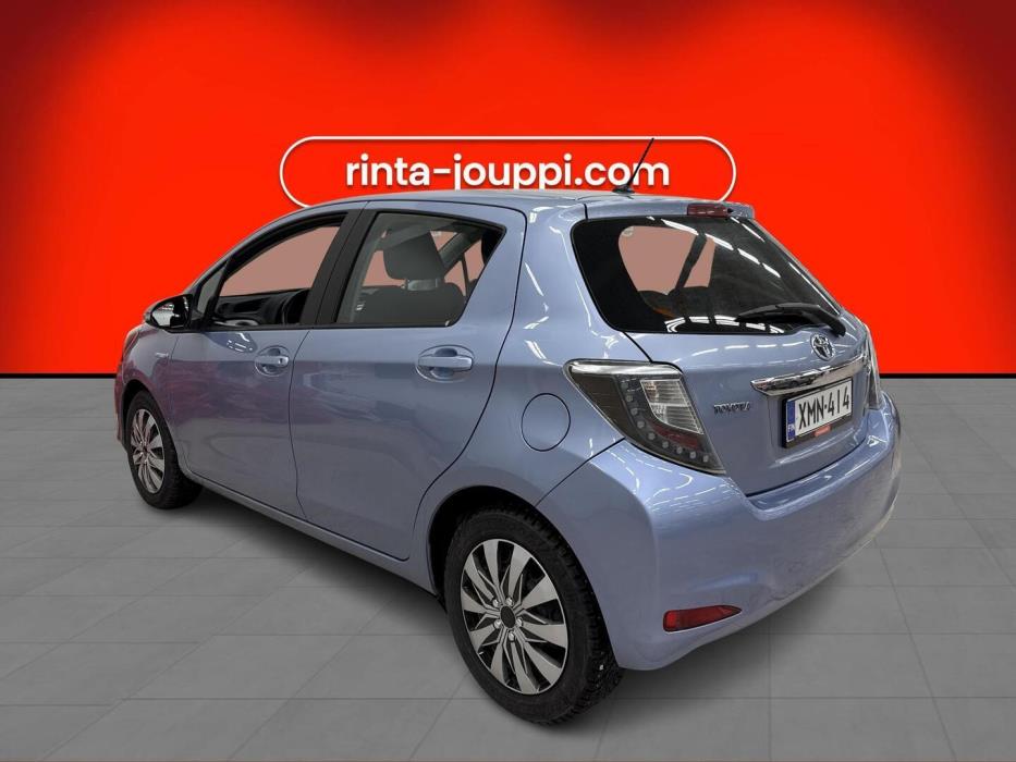 TOYOTA Yaris 2012