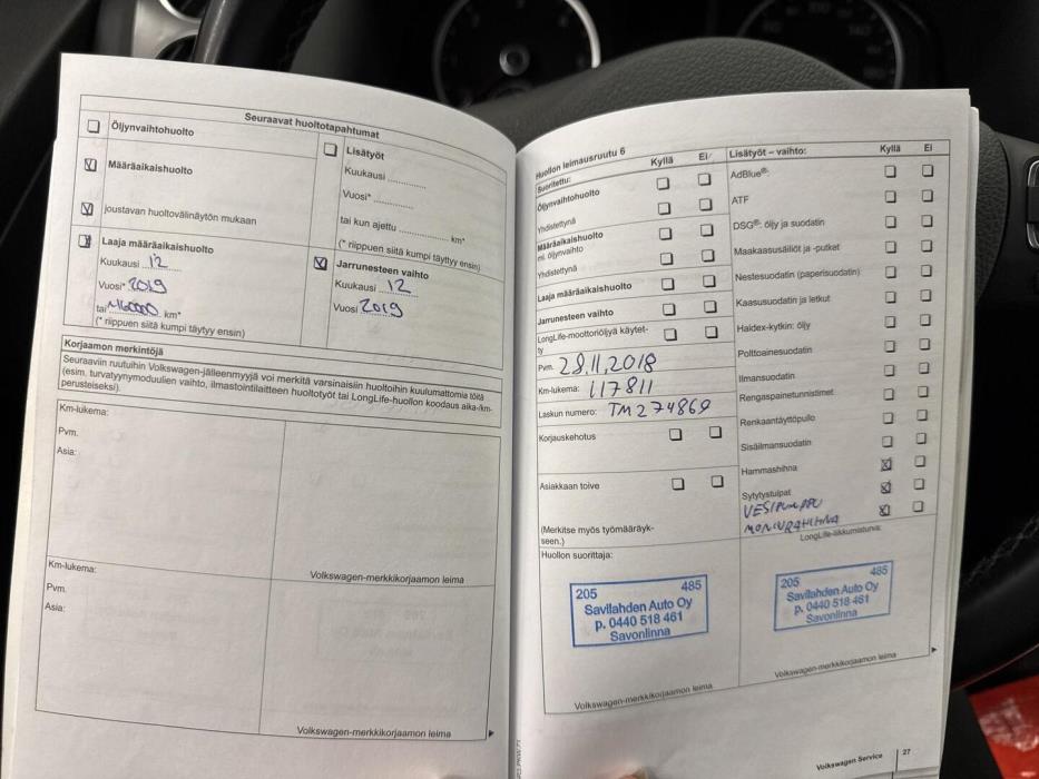 VOLKSWAGEN Tiguan 2011