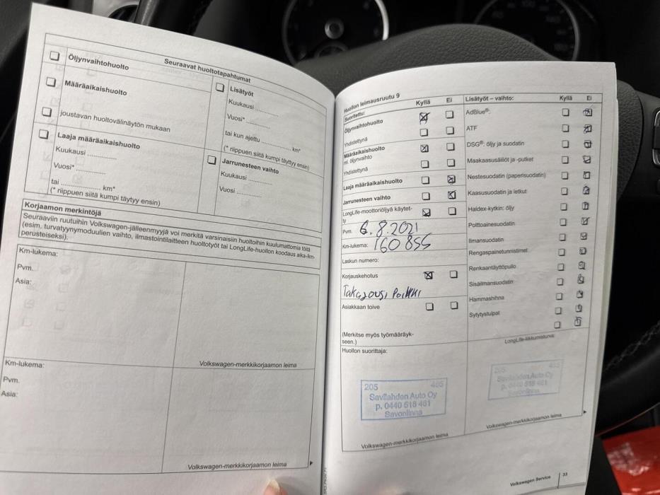 VOLKSWAGEN Tiguan 2011