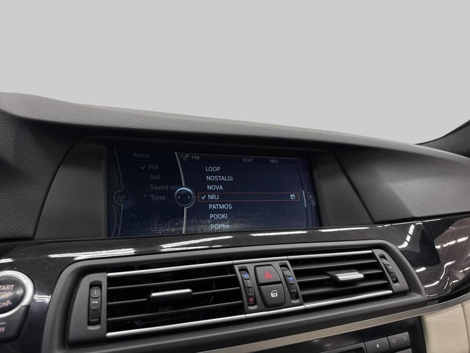 BMW M5 2011