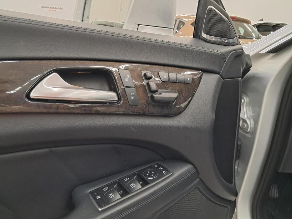 MERCEDES-BENZ CLS 2011