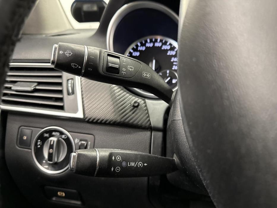 MERCEDES-BENZ ML 2012