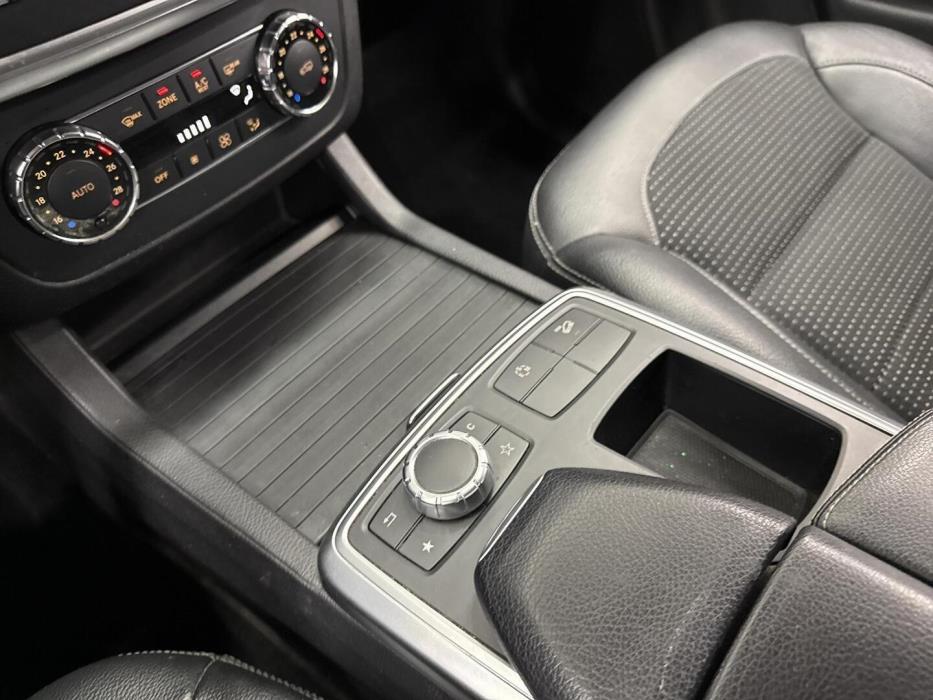 MERCEDES-BENZ ML 2012