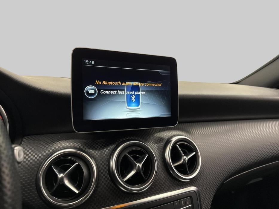 MERCEDES-BENZ A 2016