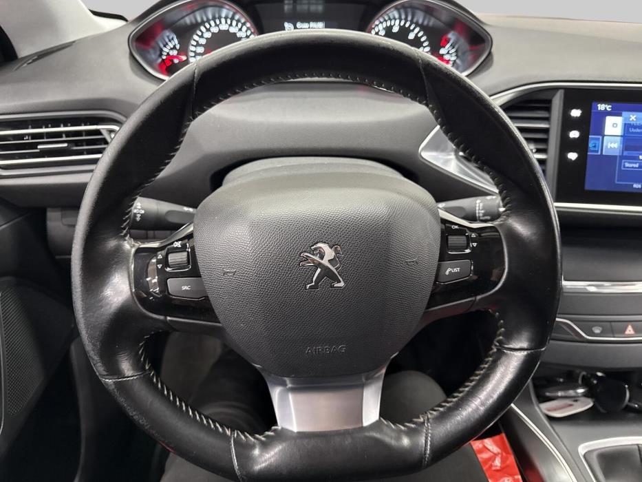 PEUGEOT 308 2016