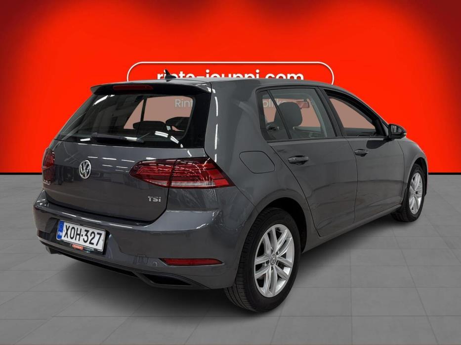 VOLKSWAGEN Golf 2017