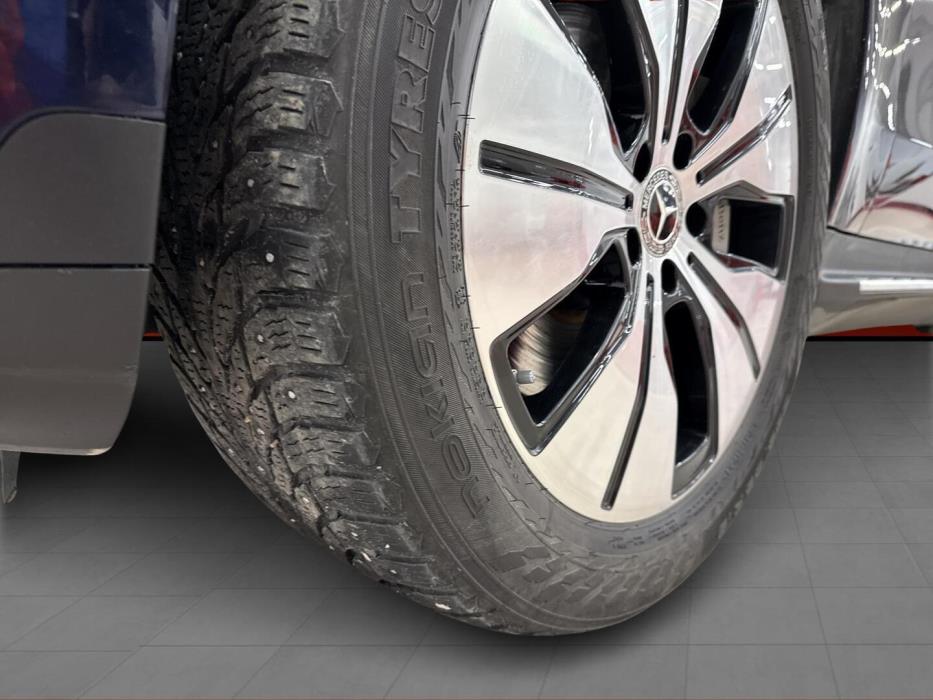 MERCEDES-BENZ EQC 2021