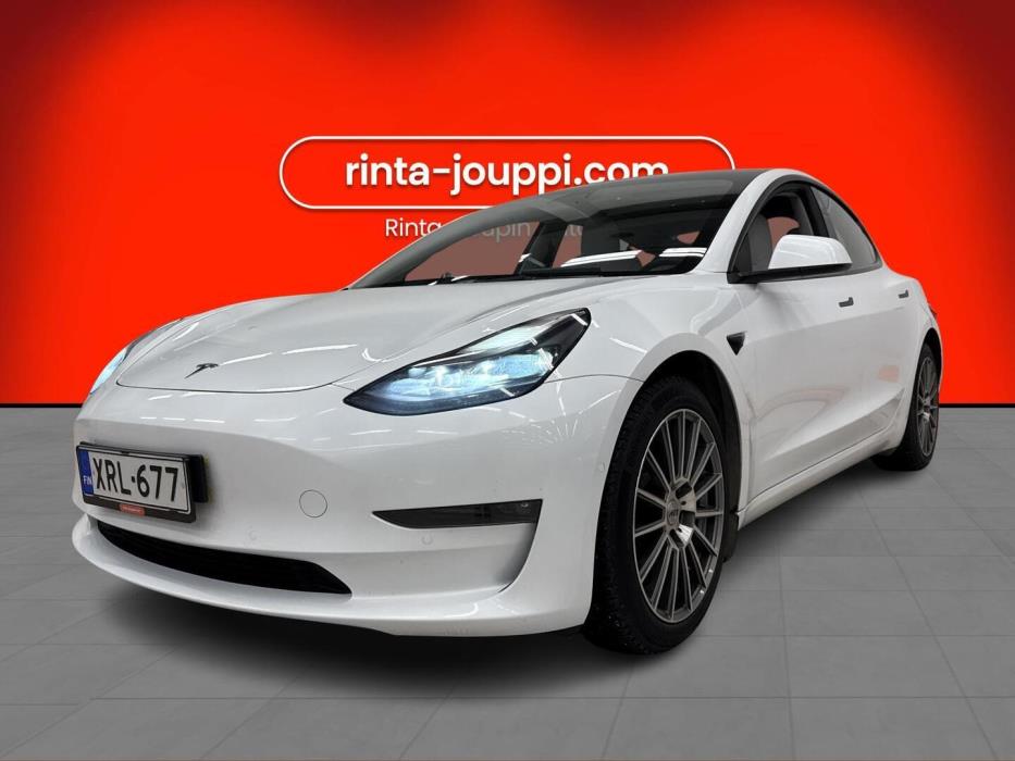 TESLA Model 3 2021