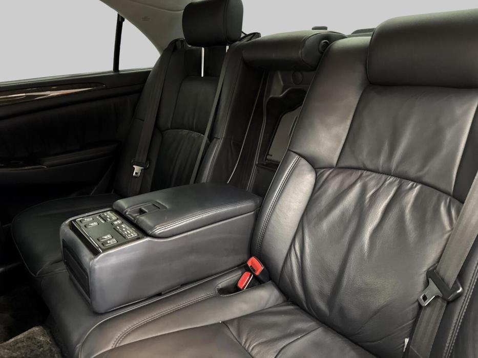 TOYOTA Crown 2004