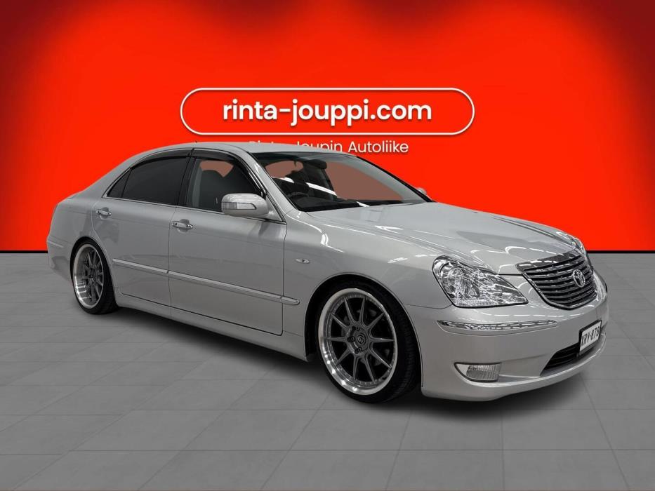 TOYOTA Crown 2004