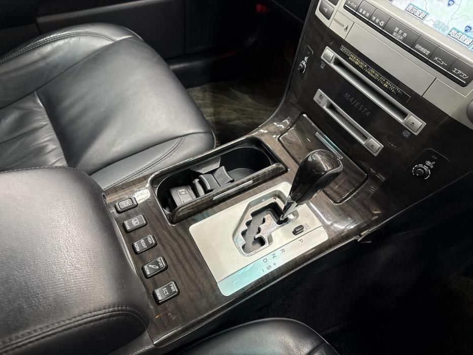 TOYOTA Crown 2004