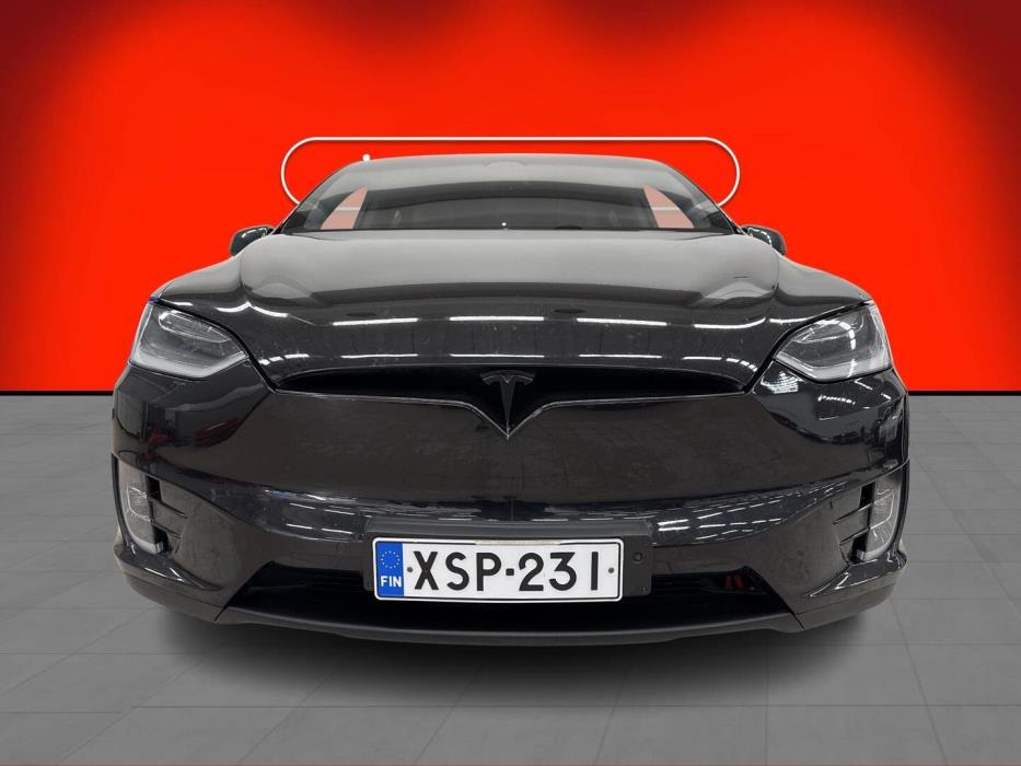 TESLA Model X 2018