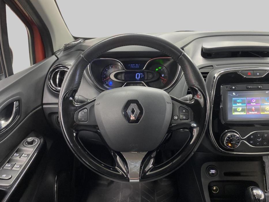 RENAULT Captur 2016