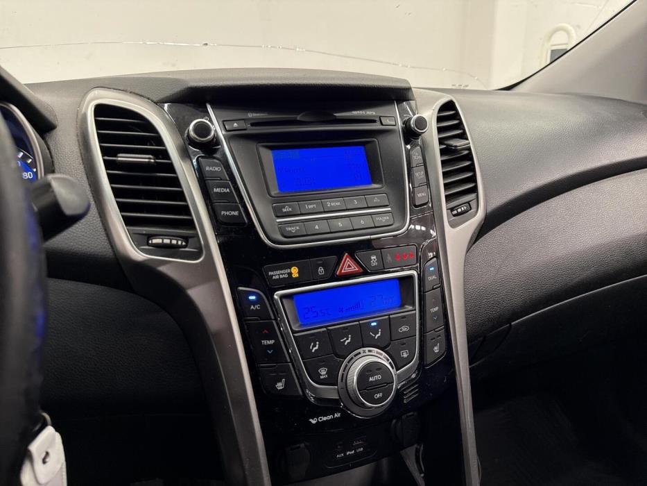 HYUNDAI i30 Wagon 2012