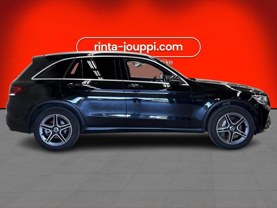 MERCEDES-BENZ GLC 2021