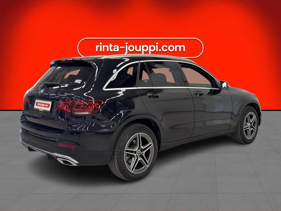 MERCEDES-BENZ GLC 2021