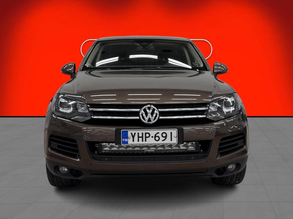 VOLKSWAGEN Touareg 2011