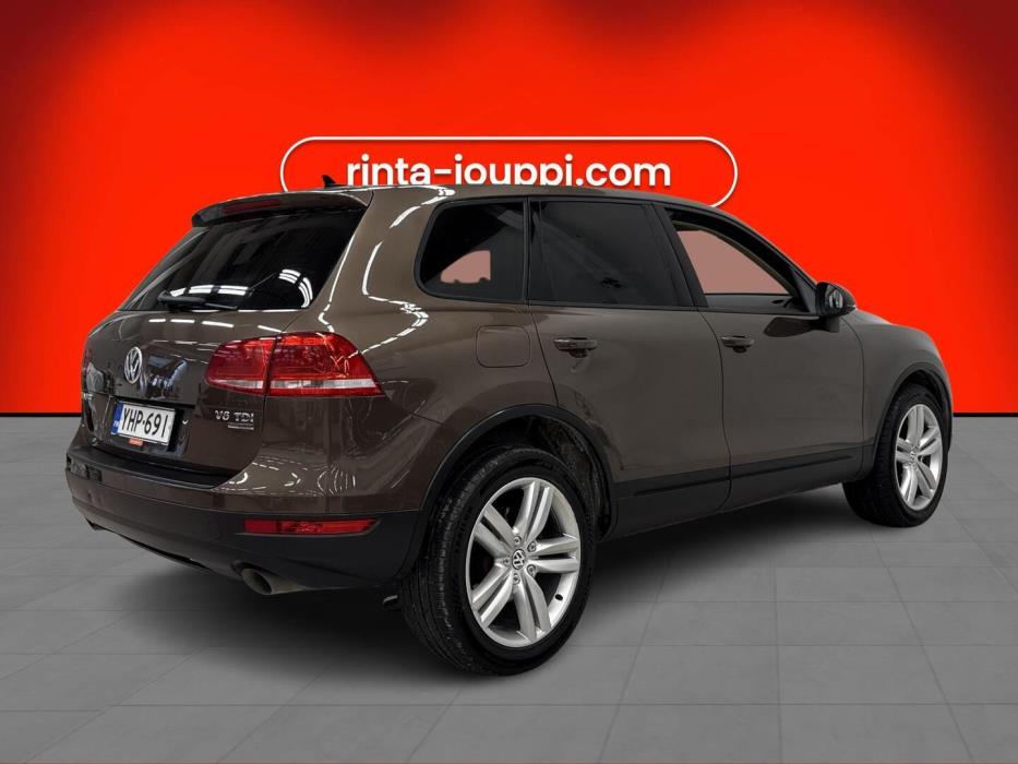 VOLKSWAGEN Touareg 2011