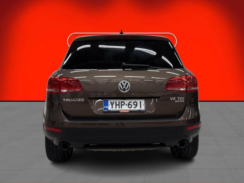 VOLKSWAGEN Touareg 2011