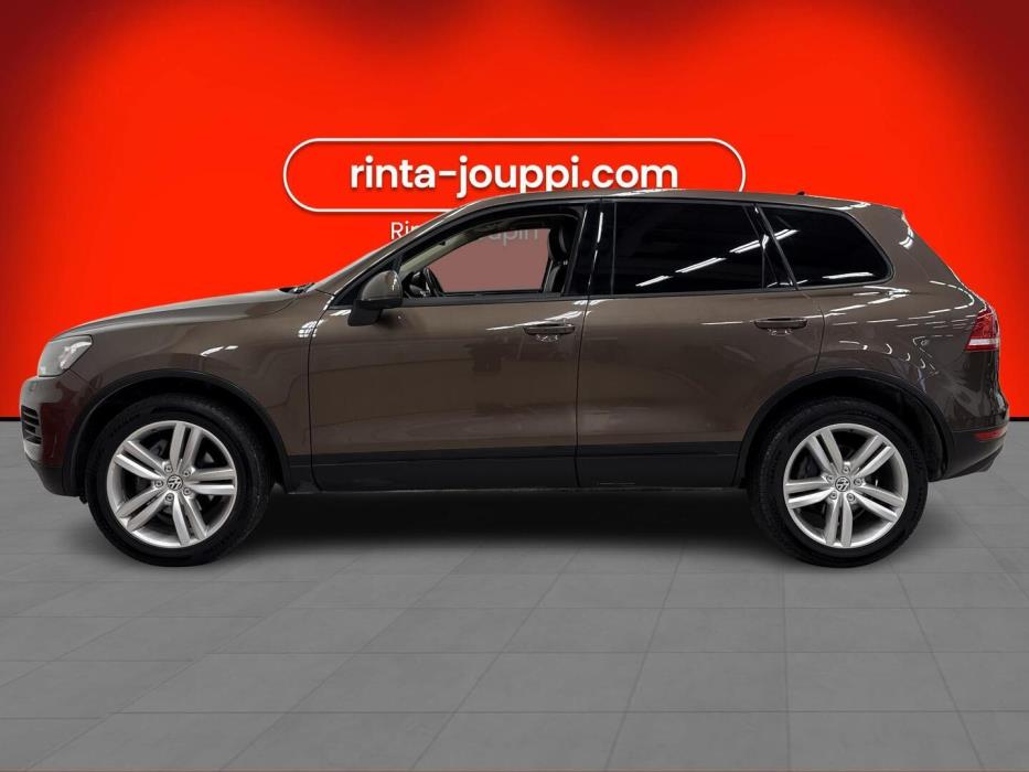 VOLKSWAGEN Touareg 2011