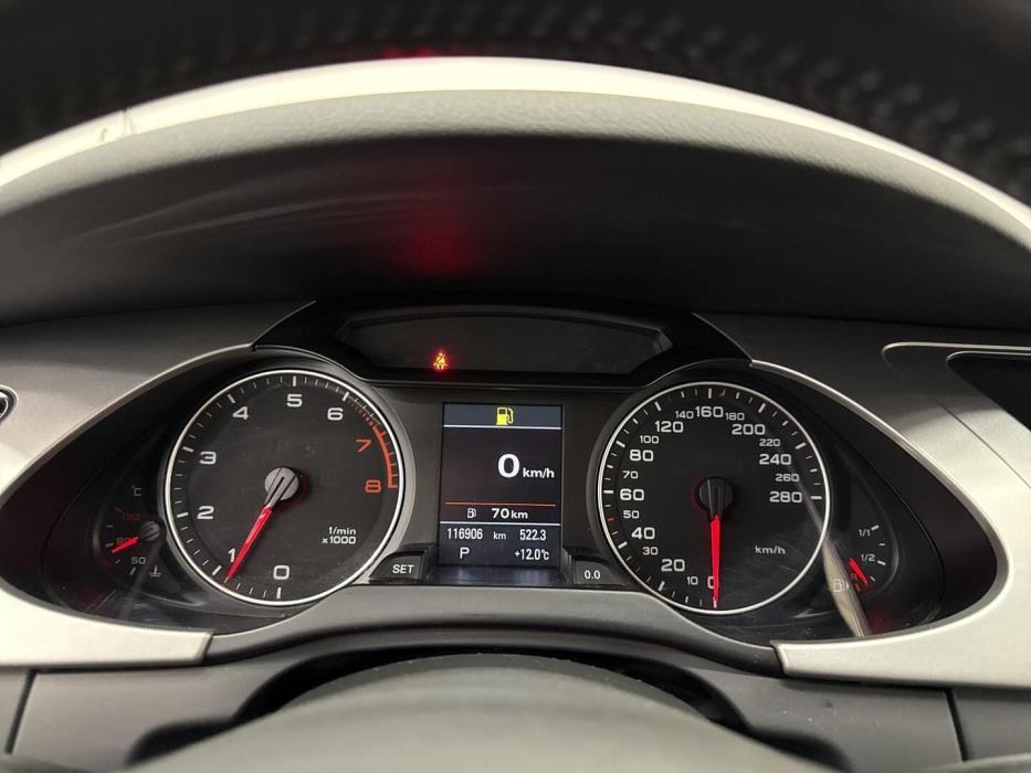 AUDI A4 2011