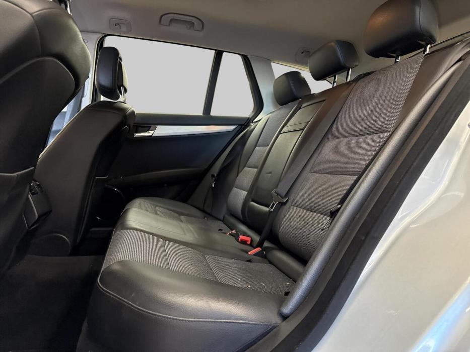 MERCEDES-BENZ C 2009
